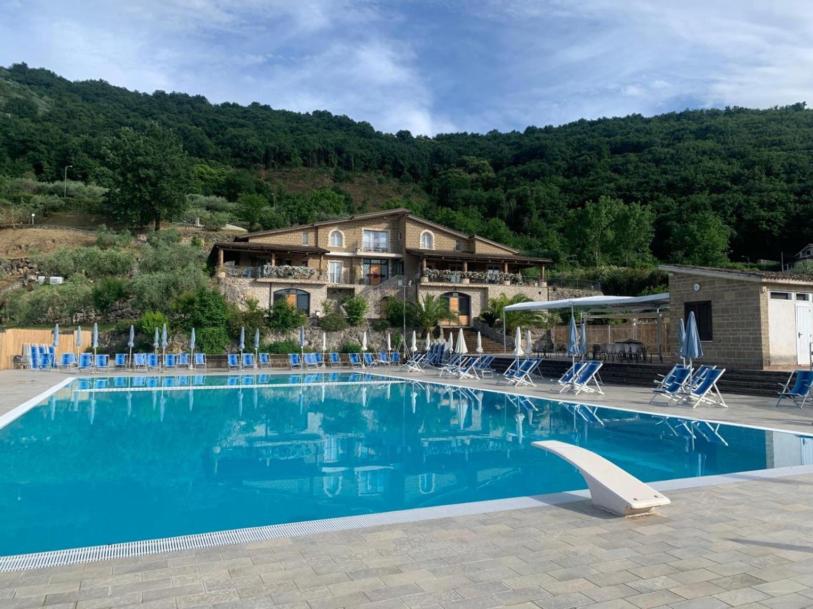 Le Rocce Bed & Breakfast Sant'Agata de' Goti Exterior photo